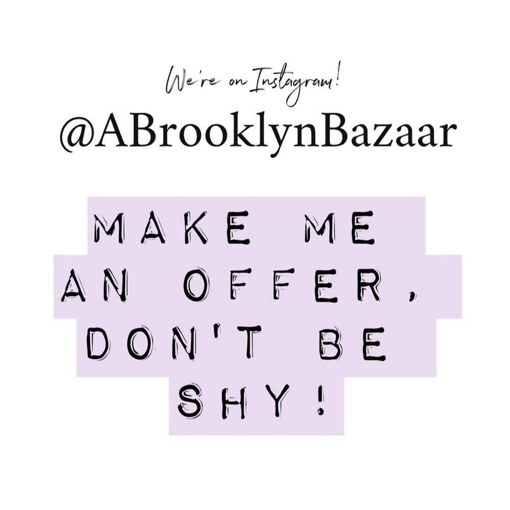 Like to bookmark my closet! 😘